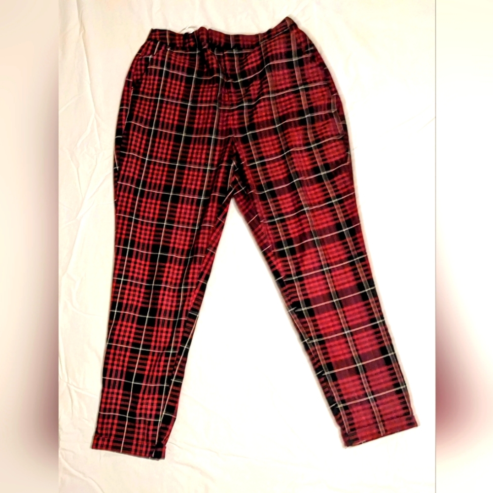 Hot Topic XL - plaid straight leg pants with ring belt